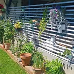 Pansiyon Art Room In Greeny Rose Resort Ljubljana