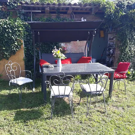 Art With Outdoor Living Habitación en casa particular Liubliana