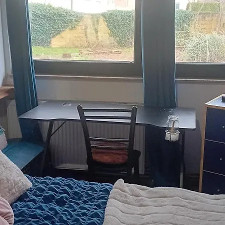 Art In Rose Ostanak kod kuće