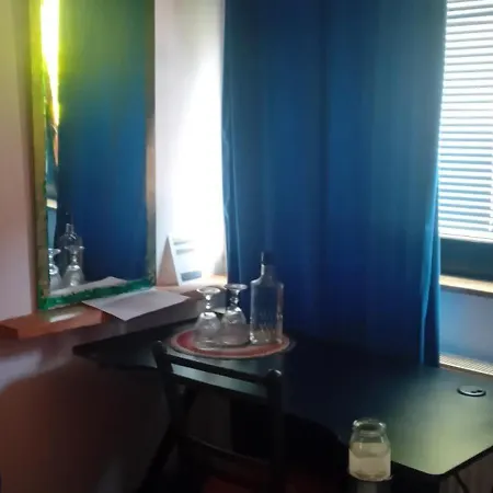Art In Greeny Rose Nastanitev v družini *