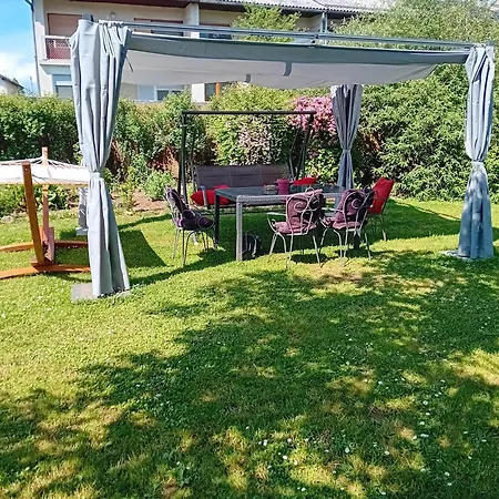 Homestay Art In Rose Ljubljana